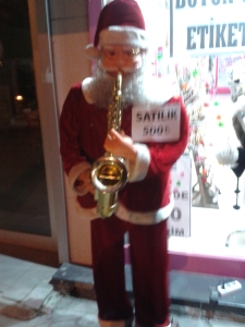 Again, Santa Claus. Or is it the Turkish original, Saxa Claus?